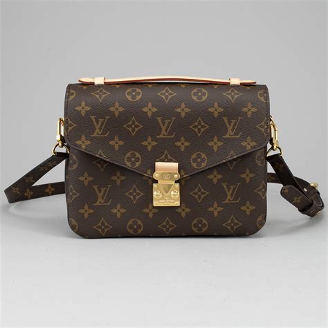 louis vuitton pochette metis monogram quality|louis vuitton metis hobo bag.